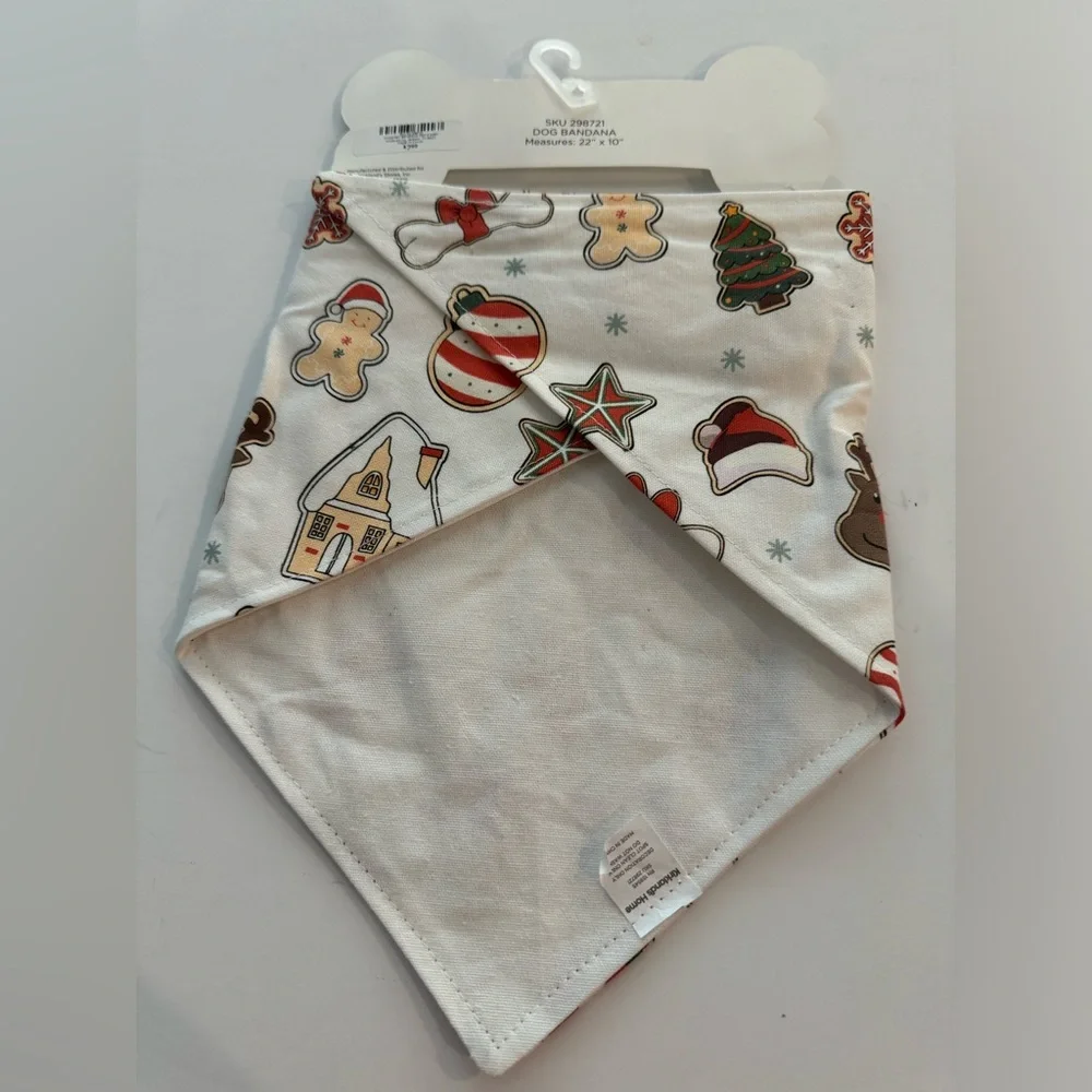 Kirkland’s Christmas Set of 2 Dog Bandanas 22 x 10”
